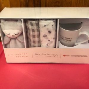 Lauren Conrad Mom Essentials Kit